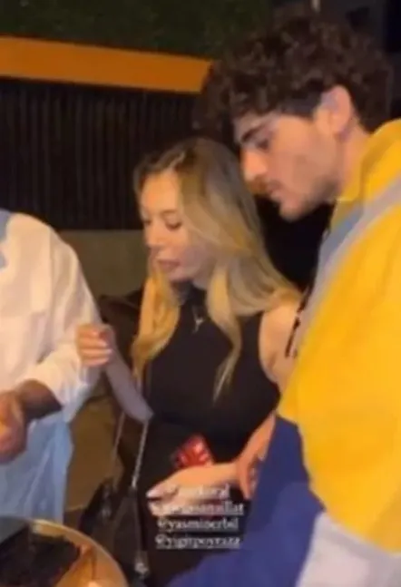 Yasmin Erbil kış günü mayolu pozu ve gülüşüyle sosyal medyayı ısıttı! Mehmet Ali Erbil'in kızı dur durak bilmiyor Yiğit Poyraz aşkı...-4