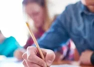 2020-2021 üniversite karşılıksız burs veren kurumlar iş adamları hangileri? Burs başvuru yerleri! Burs nasıl alınır?