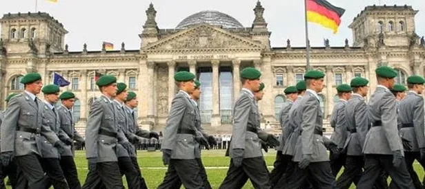 Almanya'da 'darbe çağrısı' iddiası!