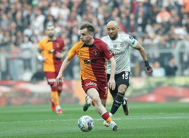 Galatasaray yıldız futbolcu ile yeni sözleşme konusunda el sıkıştı!-1