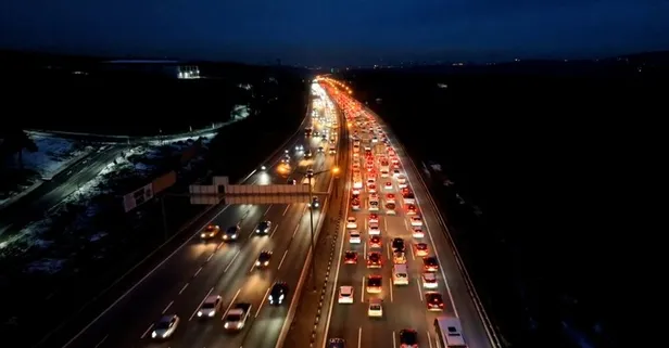 İstanbul'da trafik durma noktasına geldi!