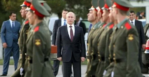 Rusya Devlet Başkanı Vladimir Putin Rus askeri personeline akıllı telefon kullanımını yasaklayan yasa tasarısını onayladı