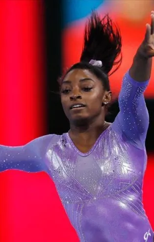 ABD'li Simone Biles'ten tarihi rekor!