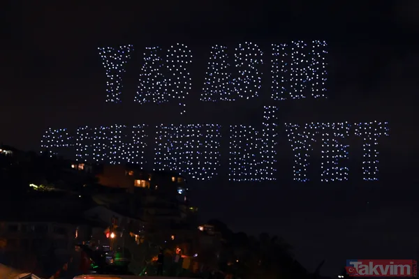 Başkan Erdoğan 'Türkiye Yüzyılı' butonuna bastı! Boğaz'da tarihi 'Cumhuriyet' şöleni: Nefes kesen havai fişek ve drone gösterisi - 12