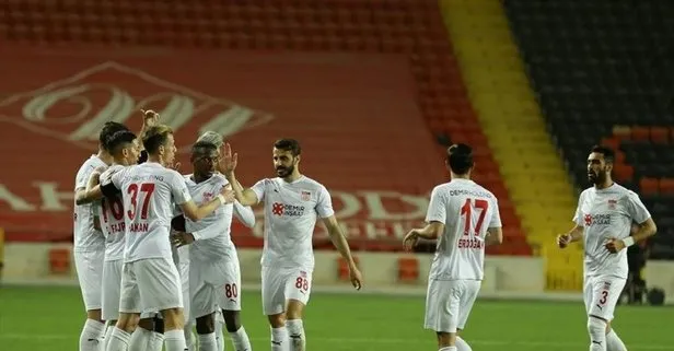 Sivasspor, Gaziantep’te tek attı 3 aldı Gaziantep FK 0 - 1 Sivasspor MAÇ SONUCU ÖZET