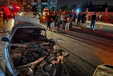 Mersin'de dehşet saçan kaza! 1 ölü 8 yaralı! Araçlar paramparça