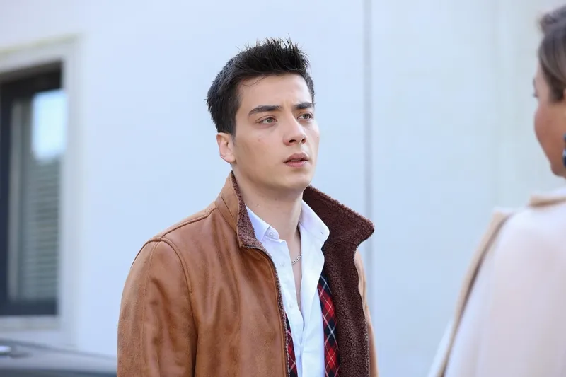 kardeslerim-119-bolum-nefes-kesti-ogulcan-evi-terk-etti-1709471372352.jpg Kardeşlerim 119. bölüm nefes kesti: Oğulcan evi terk etti!-5