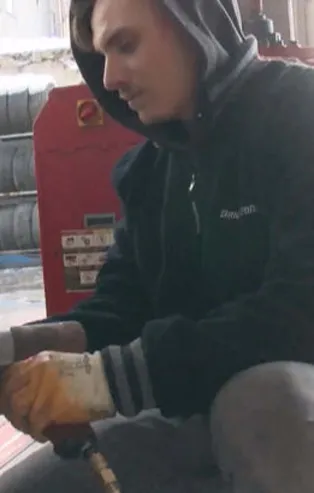 İstanbul'da kar yağdı! Araç sahipleri o noktalara akın etti