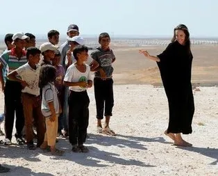 Angelina Jolie’den flaş karar!