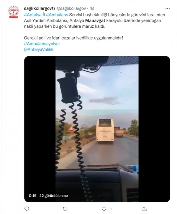 antalyada-bir-tur-midibusu-siren-calarak-anonsla-yol-isteyen-ambulansa-yol-vermedi-1664120552024.jpg Antalya'da bir tur midibüsü siren çalarak anonsla yol isteyen ambulansa yol vermedi-1