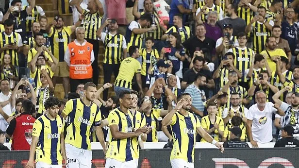 Kanarya turu söktü aldı! Fenerbahçe Luganoyu 2-1 yenerek Şampiyonlar Liginde bir üst tura yükseldi