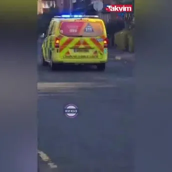 Londra’da sokak ortasında dehşet: Elinde kılıç olan saldırgan hem halka hem polise saldırdı