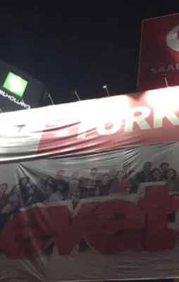 Beşiktaş'ta EVET çadırına saldırı!