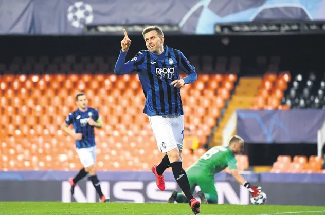 Karısını başka bir adamla yakalayan Josip Ilicic futbolu bırakıyor