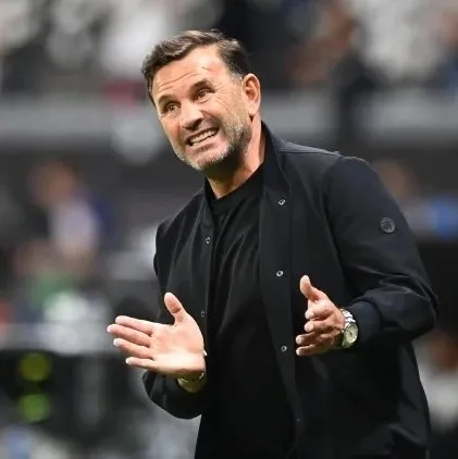 Galatasaray’da iki ayrılık!