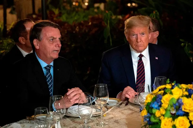 Son dakika: Brezilya basının flaş iddia: Cumhurbaşkanı Jair Bolsonaro'nun koronavirüs testi pozitif çıktı! Trump ile el sıkışmıştı
