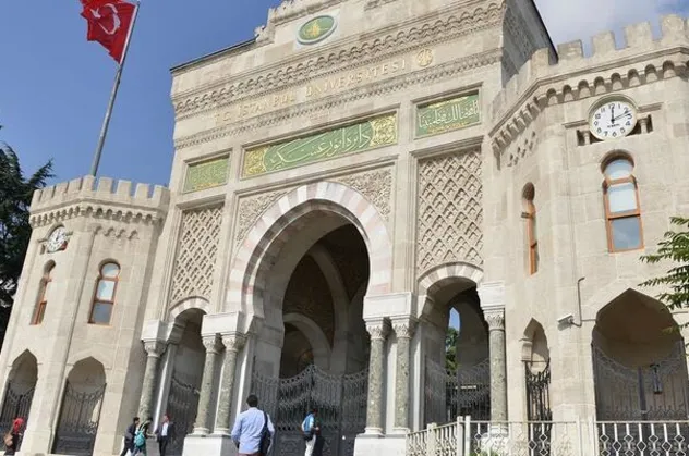 Üniversitelerde yüzyüze eğitim başlayacak mı? Üniversiteler ne zaman açılacak? Açıklama geldi…