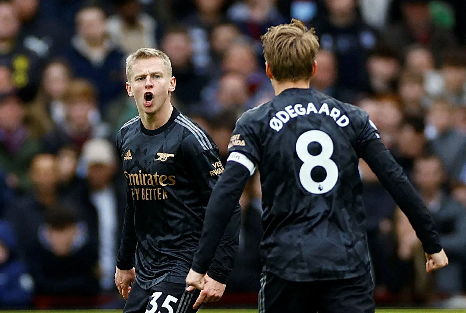 Arsenal son dakikada güldü!