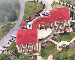 Evlerine ataşe düştü