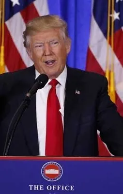 Trump vizede direniyor