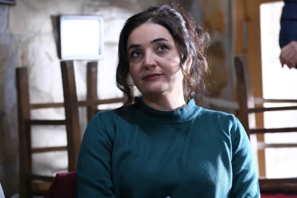 kardeslerim-85-bolum-fragmani-yayinlandi-berkin-senin-oglun-olmadigini-biliyorum-1680448936643.jpg Kardeşlerim 85. bölüm fragmanı yayınlandı: “Berk’in senin oğlun olmadığını biliyorum”-5