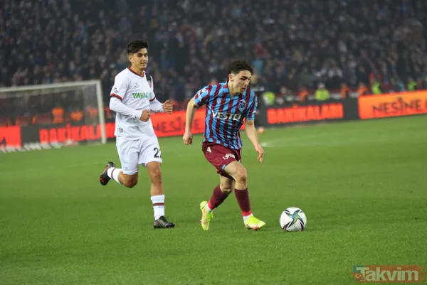 Trabzonspor-Fatih Karagümrük maçı sonrası spor yazarlarından çarpıcı sözler: Hak edilen şampiyonluk mutlaka gelecektir - 11