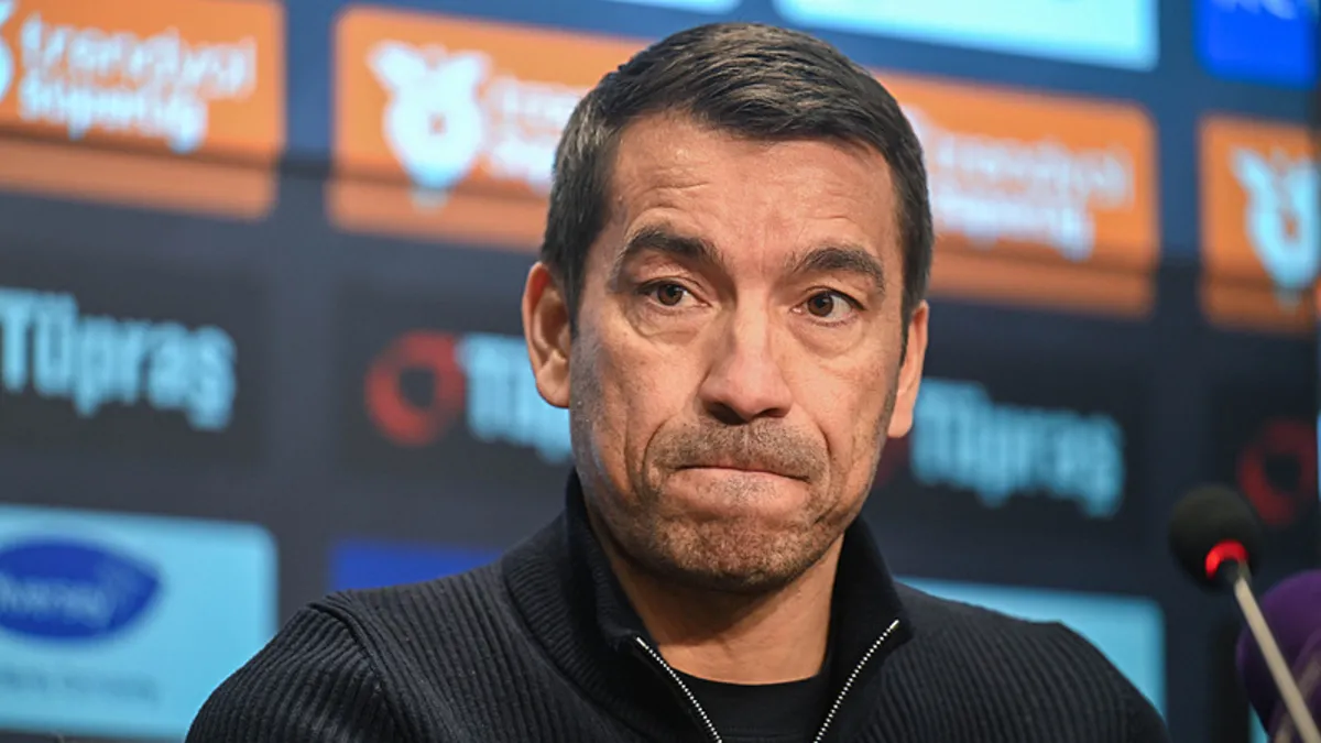van Bronckhorst Beşiktaş'tan ayrılacak mı? "Son maç" cevabı