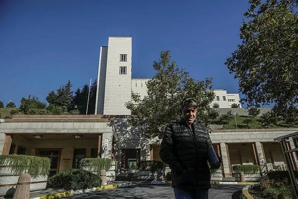 ABD Başkonsolosluğu'na vize için gelenler kapıda kaldı-3