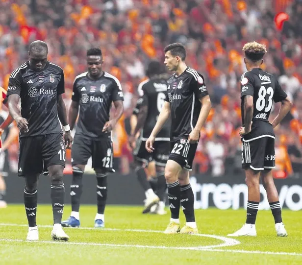 Galatasaray büyük maçların golcüsü Icardi ile Beşiktaş'ı devirdi-5