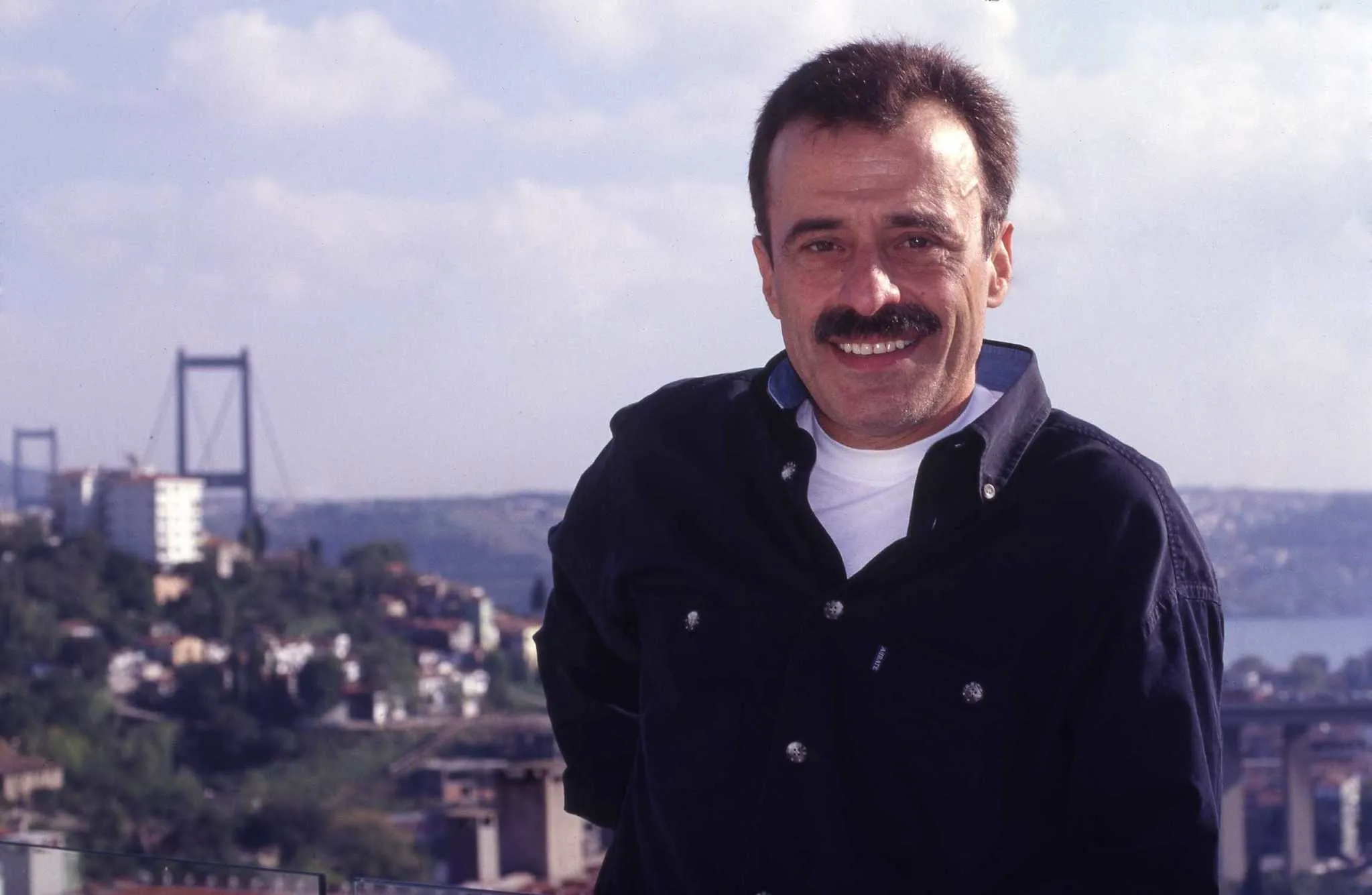 Aşkları yarım asrı aştı: Şevket Altuğ eşiyle gençlik fotoğrafını paylaştı! Meğer Süt Kardeşler'in güzeliyle... - 3