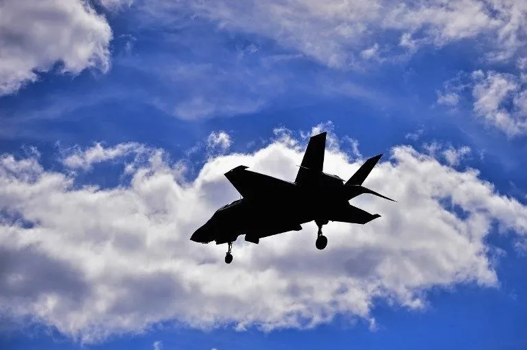 ABD'nin F35 savaş uçağı düştü - 10