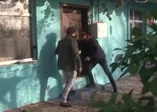 Arnavutköy'de sahte içki deposuna baskın! Ekipler kapıyı kırarak içeri girdi