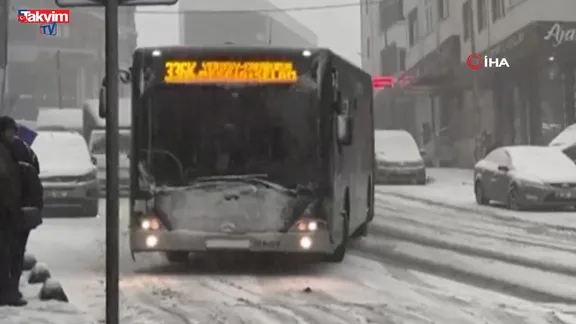 Arnavutköy’de İETT otobüsü böyle kaydı
