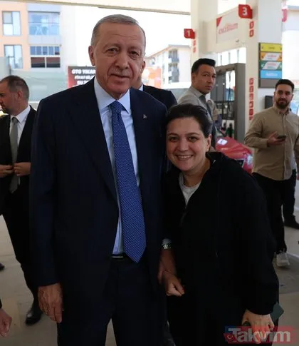 Başkan Erdoğan’dan Üsküdar’da akaryakıt istasyona ziyaret: Vatandaşlarla sohbet etti