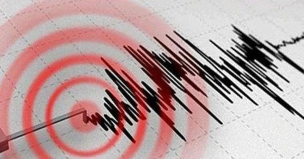 kale ilcesinde korkutan deprem