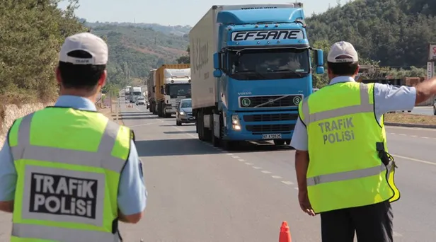 Sürücüler dikkat! Trafikte yeni cezalar geliyor-4