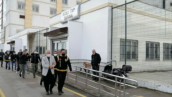 adanada-fuhus-sebekesine-operasyonda-7-tutuklama-1647243123818.jpg