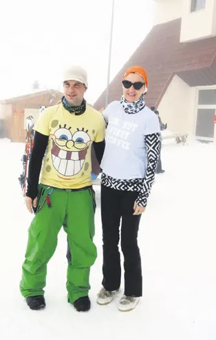 Pınar Altuğ eşi Yağmur Atacan ile Uludağ'daydı