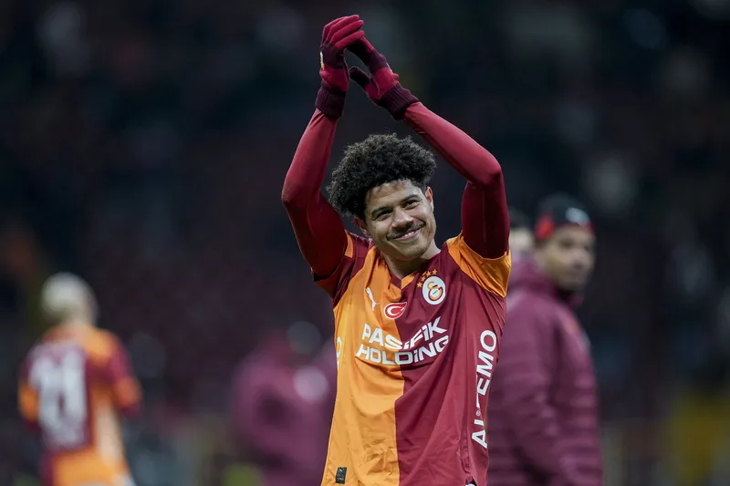 gabriel-sara-icin-30-milyon-euro-galatasaray-kararini-verdi-1770715154532.jpg Gabriel Sara için 30 milyon euro! Galatasaray kararını verdi-5