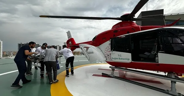 Mersin'de ambulans helikopter 2 yaşındaki bebek için havalandı
