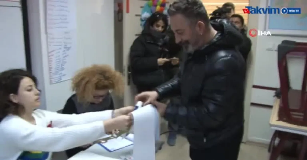 Cem Yılmaz oyunu kullandı