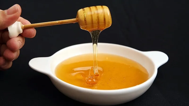 meme-kanserini-yuzde-84-azaltiyor-en-faydali-bal-turu-belli-oldu-1725553135878.jpg Meme kanserini yüzde 84 azaltıyor! En faydalı bal türü belli oldu-2