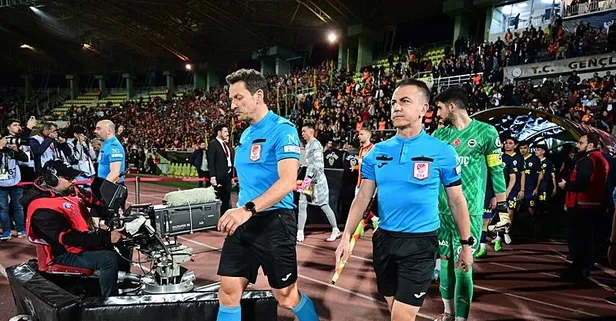 Fenerbahçe Beşiktaş derbisini Volkan Bayarslan yönetecek!