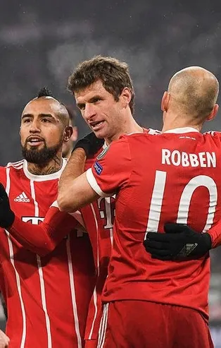 Hollandalı futbol efsanesi Arjen Robben futbolu bıraktı