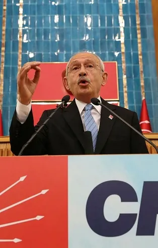 CHP’li Zeydan Karalar yönetimindeki Adana Büyükşehir Belediyesi’nde işçi kıyımı! Sendikalar eylemde: Bu virüsün adı partizanlık virüsü