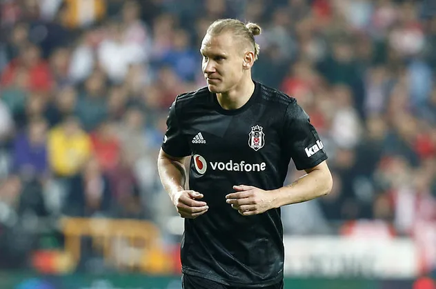 Beşiktaş'ta Domagoj Vida yol ayrımında