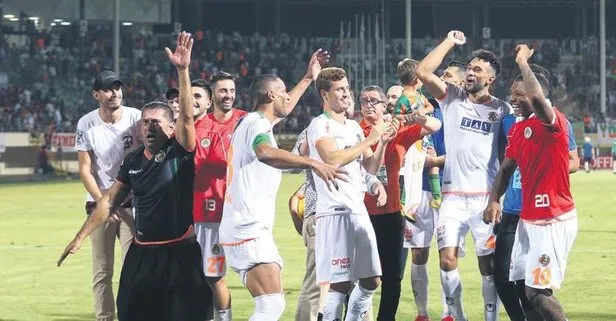 Alanyaspor ligde 4’te 4 yaptı