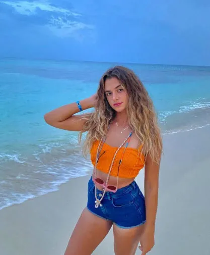 Survivor bitti dostluk bitti o hamle sonrası Aleyna Çalışkan tek kalemde sildi! Aleyna Çalışkan öyle bir paylaşım yaptı ki...-2