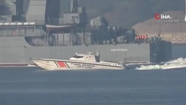 Rus savaş gemileri Akdeniz'e iniyor