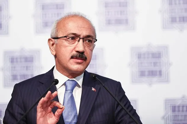 Hazine ve Maliye Bakanı Lütfi Elvan'dan son dakika "enflasyonla mücadele" mesajı